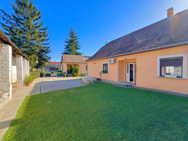 Eladó családi ház, Villánykövesden 41.9 M Ft, 4 szobás