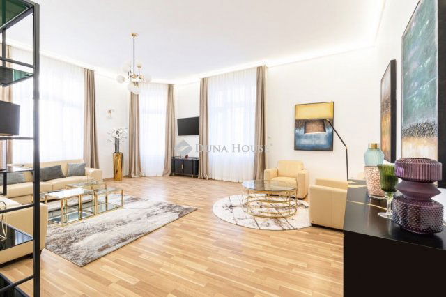 Kiadó téglalakás, albérlet, Budapesten, V. kerületben, 3 szobás