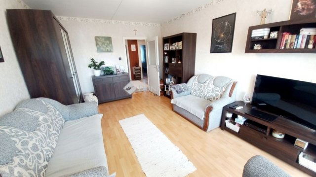 Eladó téglalakás, Kecskeméten 46 M Ft, 3 szobás