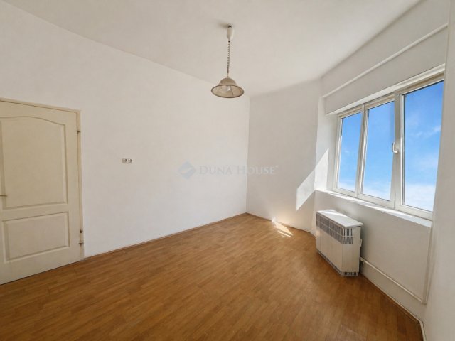 Eladó téglalakás, Fóton 26.5 M Ft, 1 szobás