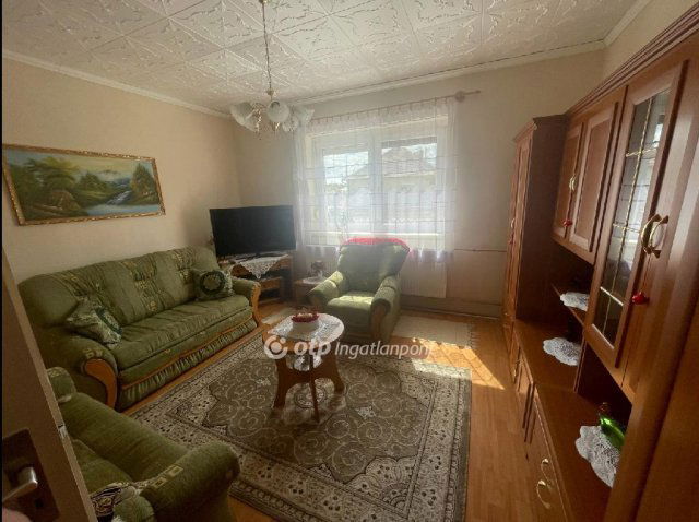 Eladó családi ház, Erdőtelken 31.5 M Ft, 2+1 szobás