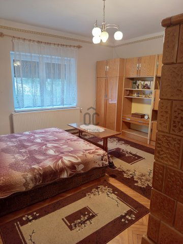 Eladó családi ház, Tatán 95 M Ft, 5 szobás