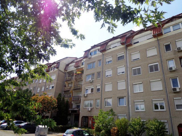 Eladó téglalakás, Budapesten, XVII. kerületben, Újlak utcában