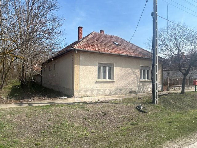 Eladó családi ház, Soltszentimrén 19 M Ft, 2 szobás