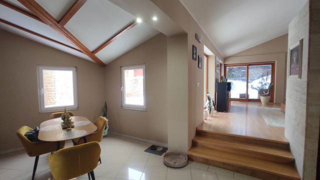 Eladó családi ház, Dunaújvárosban, Csillagdomb utcában