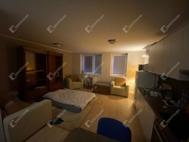 Eladó téglalakás, Mosonmagyaróváron 44.9 M Ft, 2 szobás