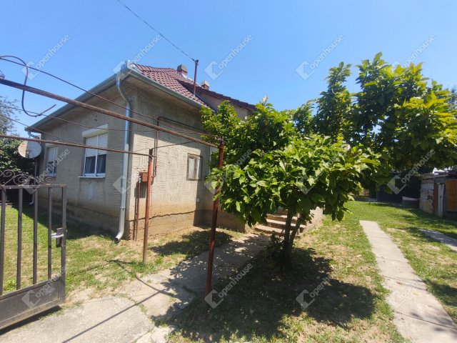 Eladó családi ház, Bolhóban 25.9 M Ft, 2 szobás