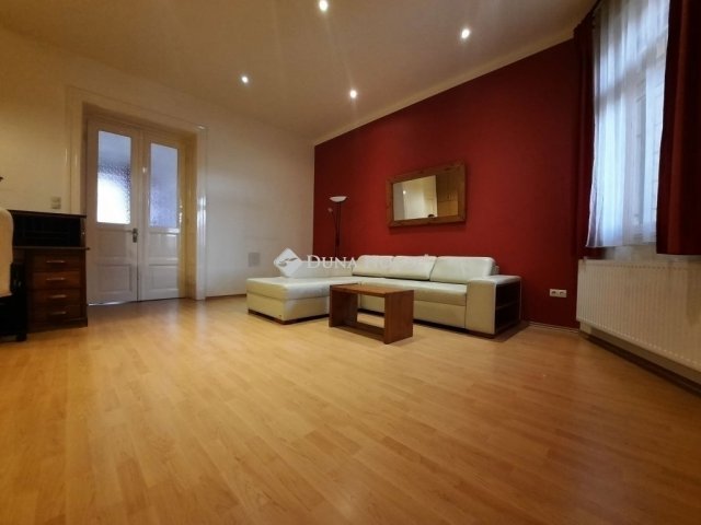 Eladó téglalakás, Budapesten, IX. kerületben 130 M Ft, 3 szobás