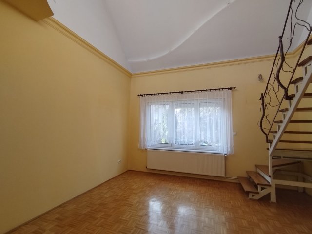 Eladó családi ház, Győrött 119 M Ft, 2+2 szobás
