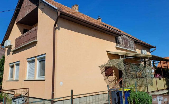 Eladó családi ház, Monoron 74.9 M Ft, 5 szobás