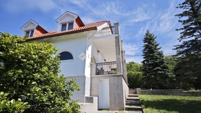 Eladó családi ház, Szentendrén 163 M Ft, 4 szobás