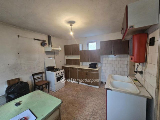 Eladó családi ház, Püspökladányban 12.5 M Ft, 3 szobás