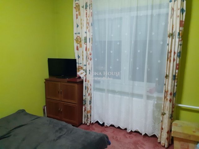 Eladó családi ház, Csókakőn 69 M Ft, 3 szobás
