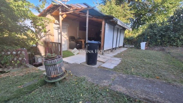 Eladó nyaraló, Kulcson 21.5 M Ft, 2 szobás / költözzbe.hu