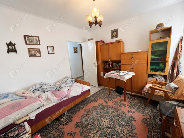 Eladó téglalakás, Tatabányán 35.999 M Ft, 2 szobás