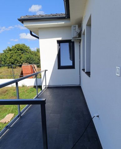 Eladó ikerház, Nyíregyházán 68 M Ft, 3 szobás