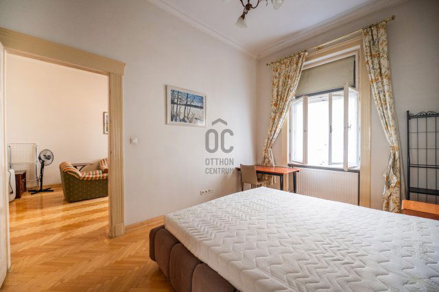 Eladó téglalakás, Budapesten, V. kerületben 99 M Ft, 2 szobás