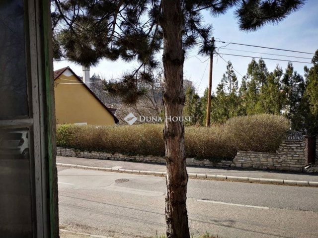 Eladó ikerház, Veszprémben 40 M Ft, 3 szobás