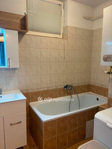 Kiadó téglalakás, albérlet, Nyíregyházán 240 E Ft / hó