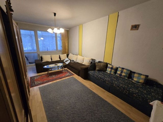 Eladó panellakás, Székesfehérvárott 45.8 M Ft, 2 szobás