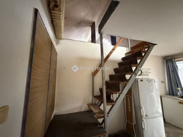 Eladó családi ház, Pécsett, Tompa dűlőn 9.9 M Ft, 3 szobás