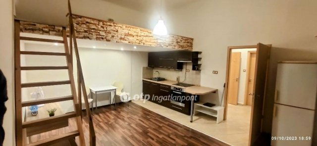 Eladó téglalakás, Budapesten, VI. kerületben 84.9 M Ft, 2 szobás