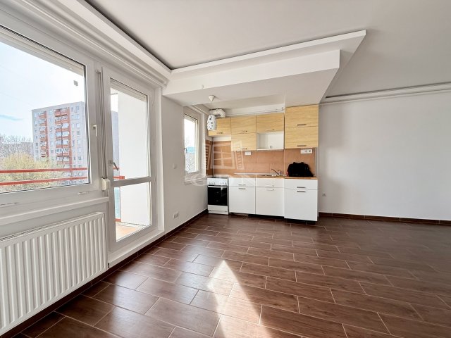 Eladó panellakás, Budapesten, III. kerületben 82.5 M Ft, 3 szobás