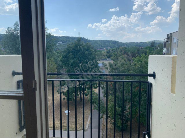 Kiadó panellakás, albérlet, Budapesten, III. kerületben