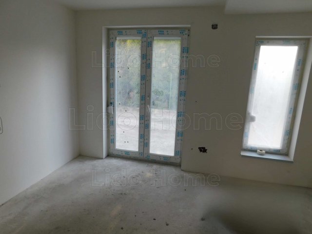 Eladó téglalakás, Siófokon 64.9 M Ft, 2 szobás