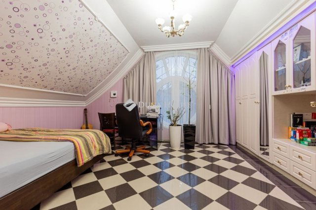 Eladó családi ház, Budapesten, XIV. kerületben 450 M Ft