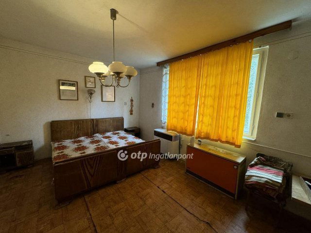 Eladó családi ház, Tiszafüreden 38.5 M Ft, 3 szobás