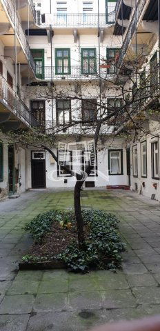 Eladó téglalakás, Budapesten, VII. kerületben 43.9 M Ft