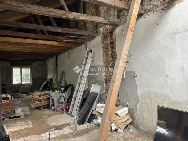 Eladó családi ház, Budapesten, XIX. kerületben 45 M Ft, 2 szobás