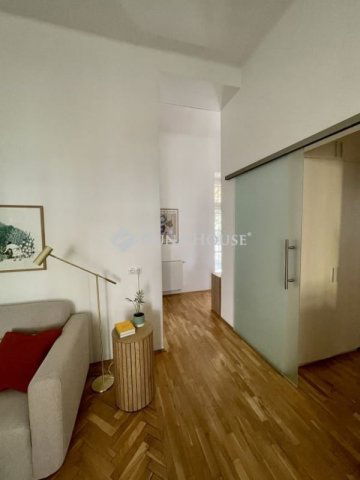 Kiadó téglalakás, albérlet, Pécsett 190 E Ft / hó, 2 szobás