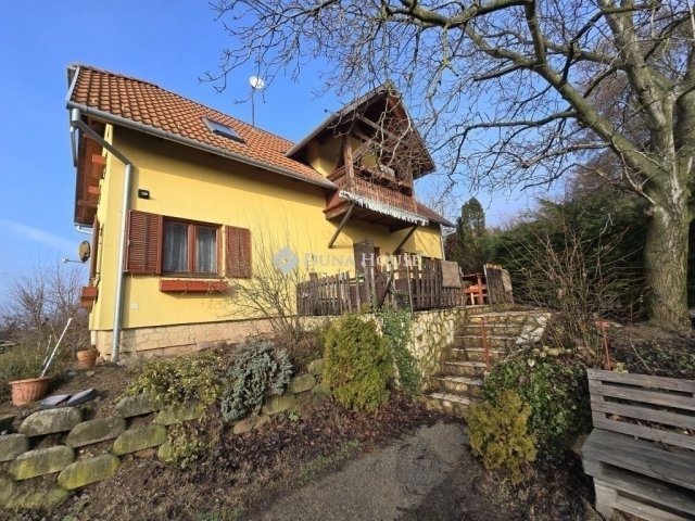 Eladó családi ház, Cserkúton 88.9 M Ft, 2+1 szobás