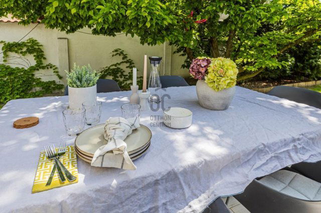 Eladó családi ház, Budapesten, XV. kerületben 259.9 M Ft