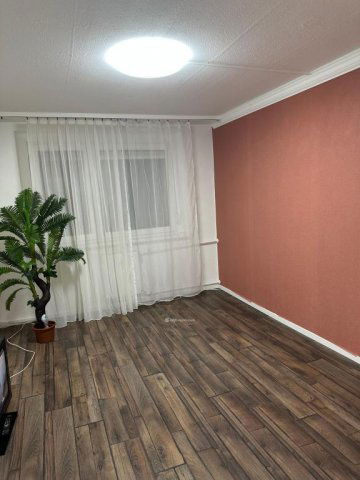 Eladó panellakás, Budapesten, III. kerületben 84.99 M Ft