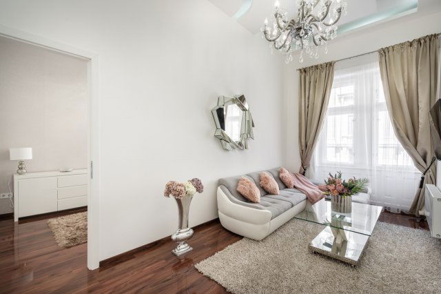 Kiadó téglalakás, albérlet, VI. kerületben, Dalszínház utcában