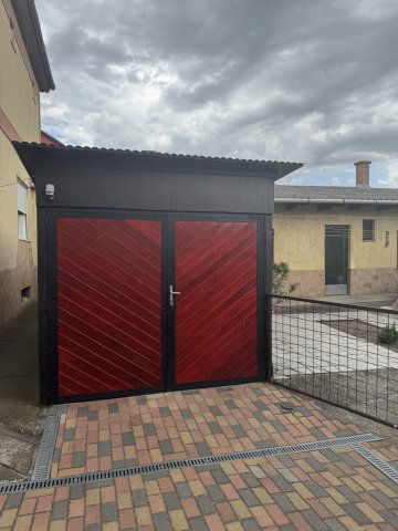 Eladó családi ház, Hatvanban, Fecske utcában 82.5 M Ft, 5 szobás