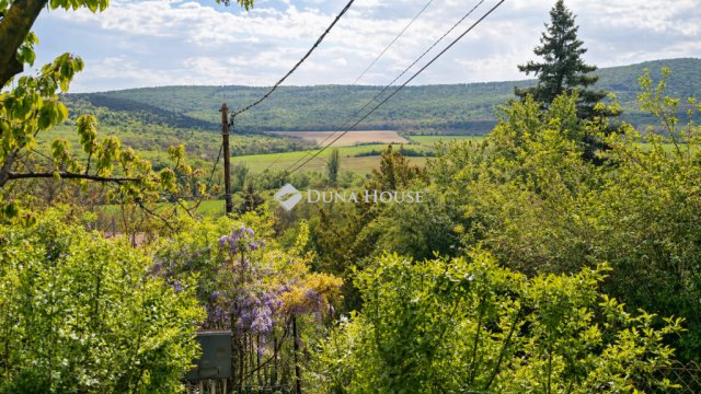 Eladó családi ház, Pomázon, Klisovácz utcában 66 M Ft