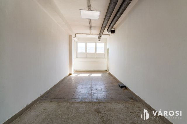 Kiadó ipari ingatlan, Budapesten, XXI. kerületben 135 E Ft / hó