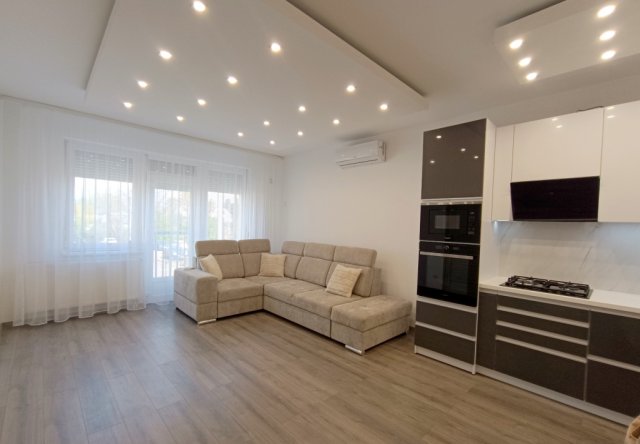 Eladó téglalakás, Nyíregyházán 65 M Ft, 3 szobás