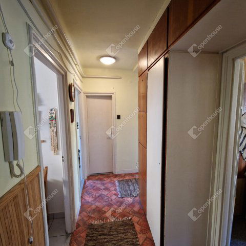 Eladó téglalakás, Siófokon 59.9 M Ft, 3 szobás