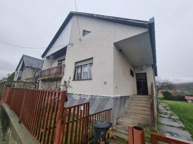 Eladó családi ház, Pásztón 37.9 M Ft, 3 szobás