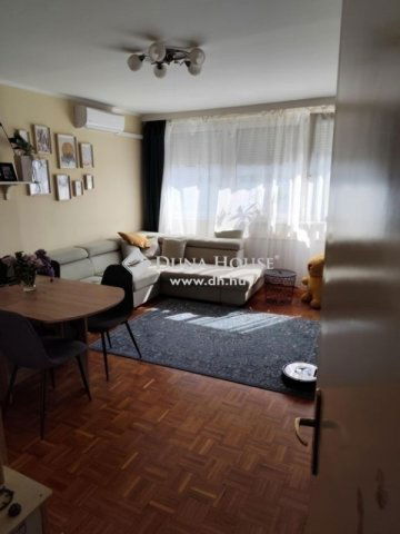 Eladó panellakás, Budapesten, XIV. kerületben 68 M Ft, 3 szobás