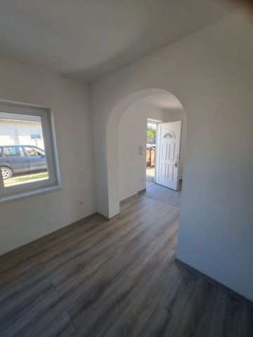 Kiadó családi ház, albérlet, Érden 250 E Ft / hó, 3 szobás