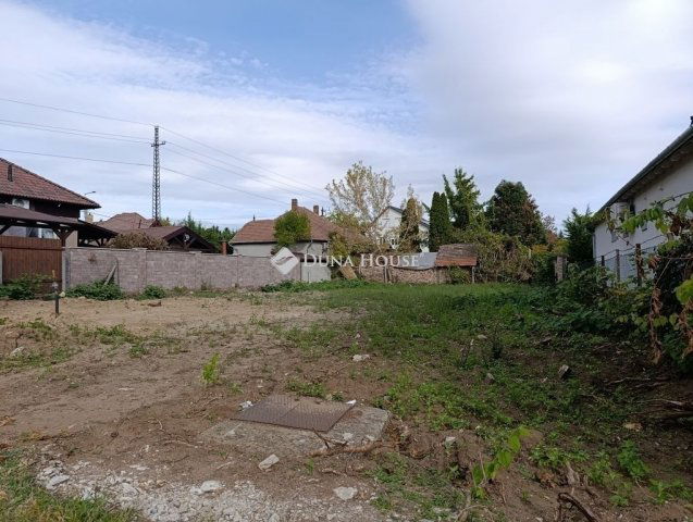 Eladó ikerház, Gödöllőn 129.9 M Ft, 4 szobás