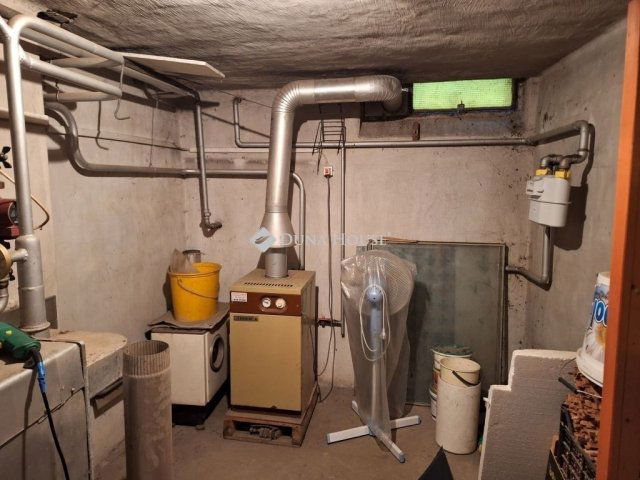 Eladó családi ház, Szigetszentmiklóson 79.9 M Ft, 3 szobás