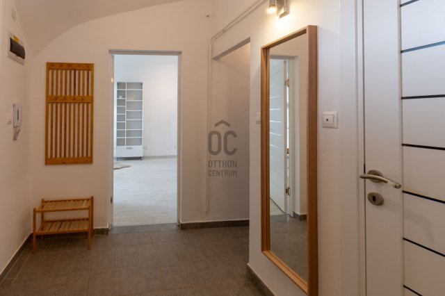 Kiadó téglalakás, albérlet, Székesfehérvárott 240 E Ft / hó