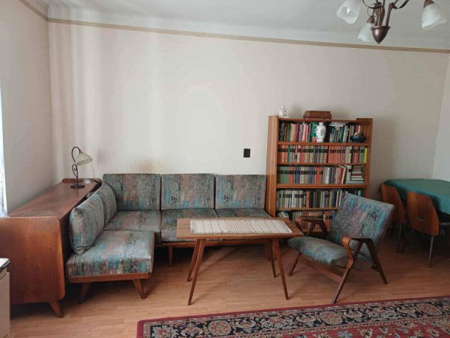 Eladó családi ház, Pilisvörösváron 69.5 M Ft, 2 szobás